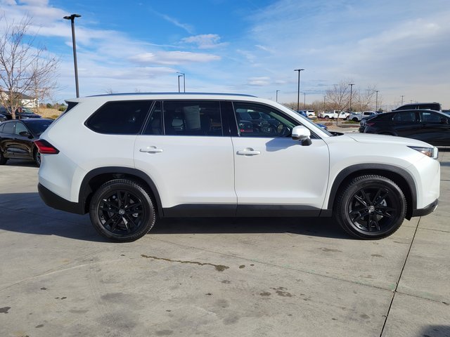 Used 2024 Toyota Grand Highlander Platinum image 2