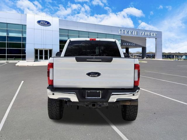 Used 2019 Ford F250 Lariat w/ Lariat Ultimate Package AWD/4WD image 3