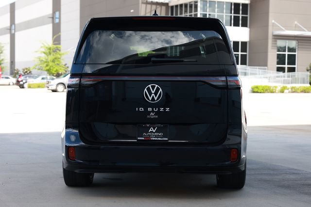 Used 2025 Volkswagen ID. Buzz Pro S RWD image 10