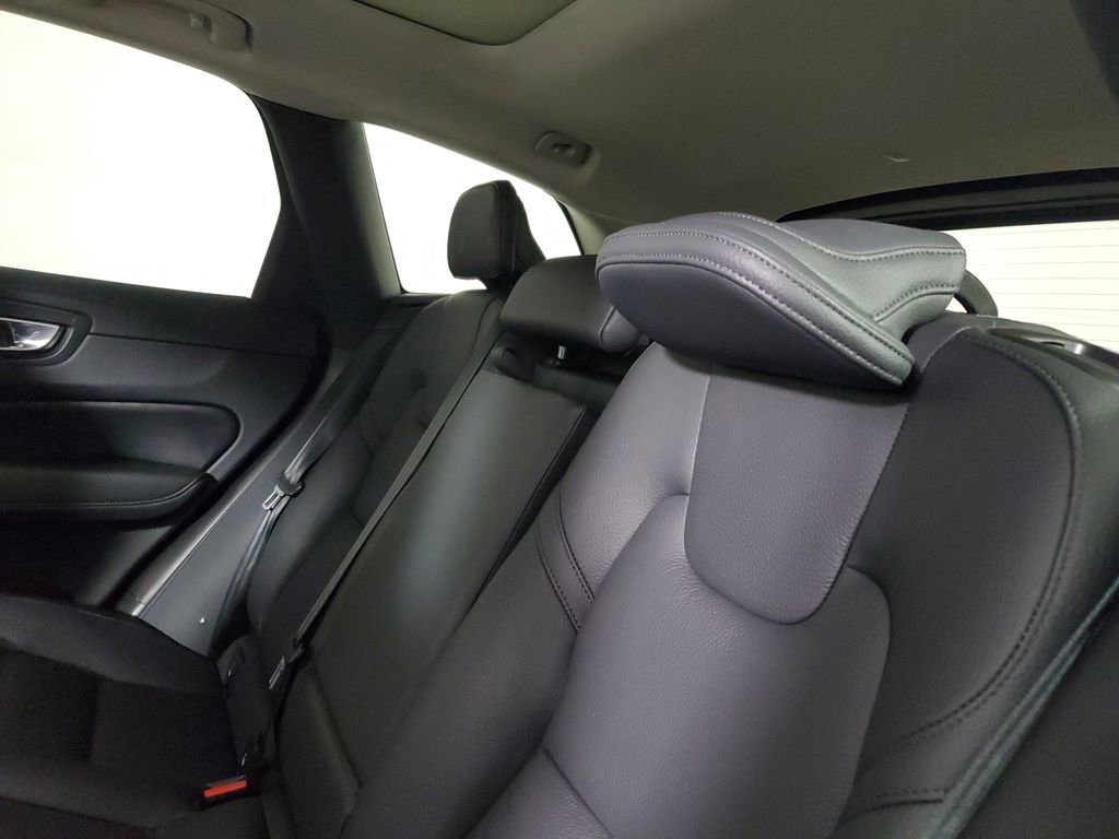 Used 2024 Volvo XC60 B5 Plus w/ Protection Package Premier AWD/4WD image 13