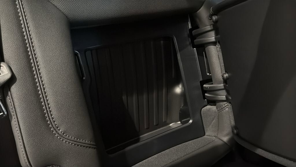 New 2026 GMC Sierra 3500 SLT w/ SLT Premium Package image 15