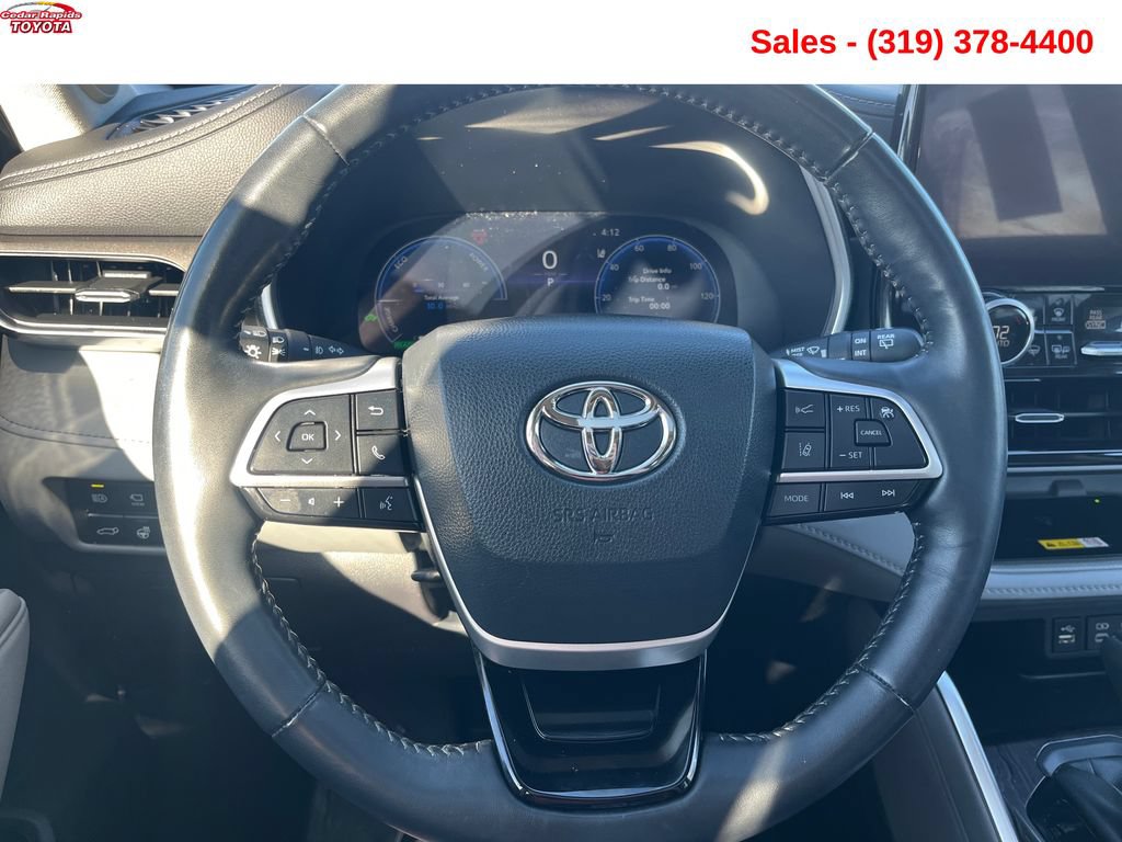 Used 2023 Toyota Highlander Limited AWD/4WD image 17