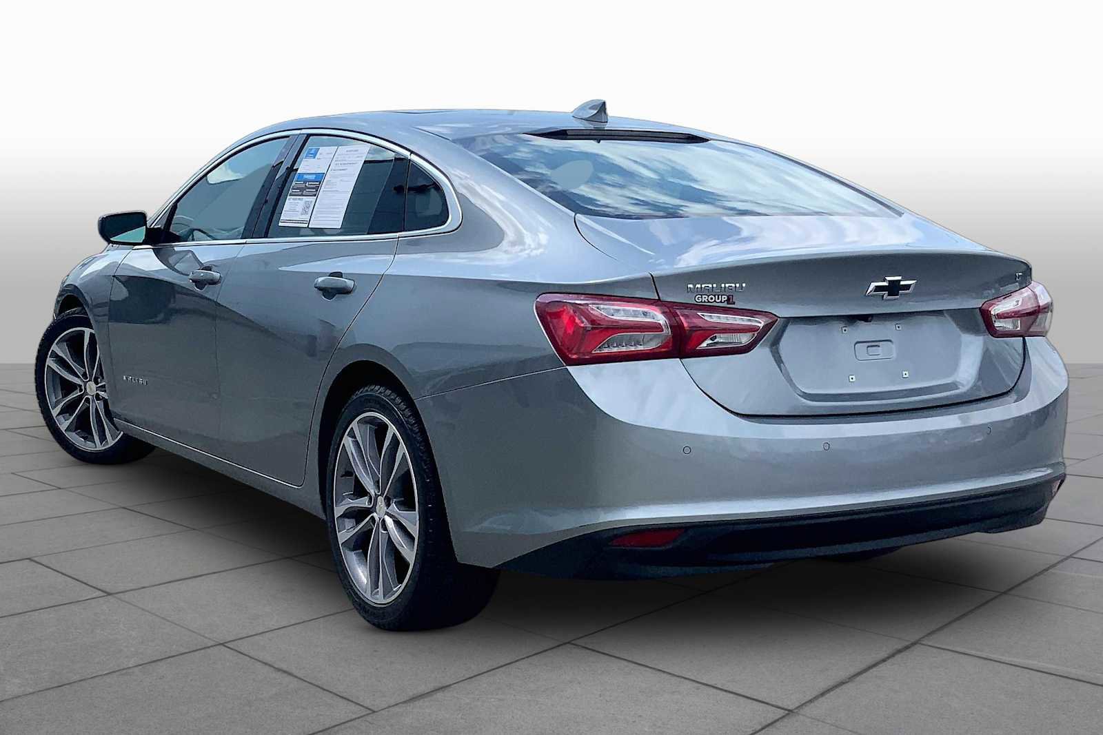 Used 2023 Chevrolet Malibu LT w/ Driver Confidence Package FWD image 5