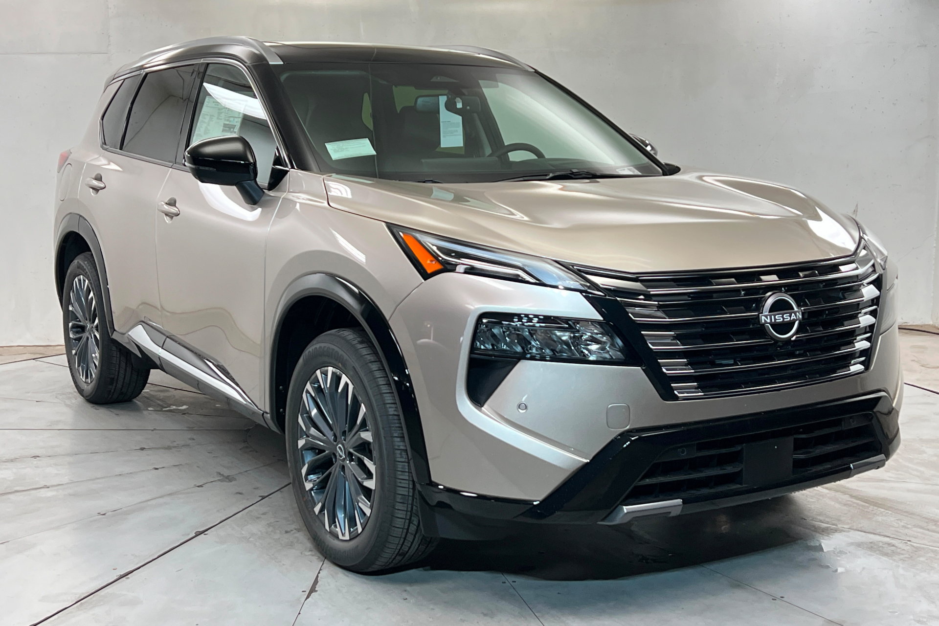 New 2026 Nissan Rogue Platinum w/ Platinum Premium Package AWD/4WD image 7