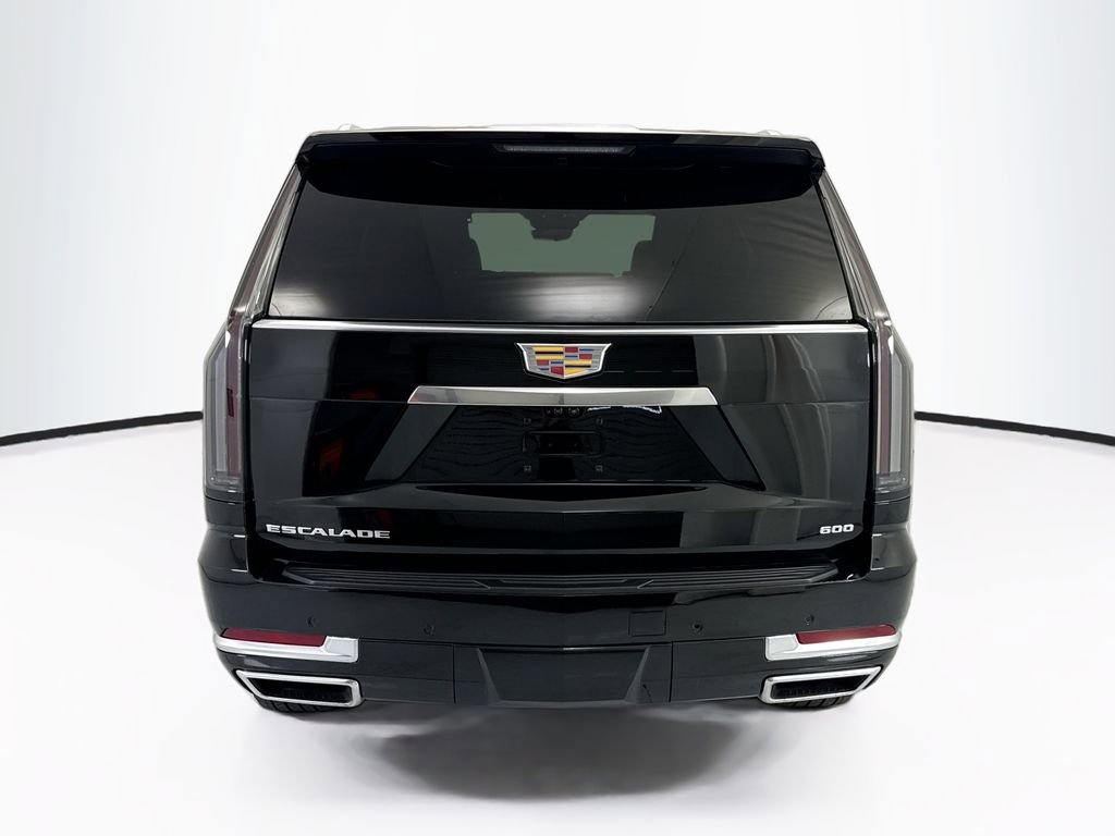 Used 2026 Cadillac Escalade Luxury AWD/4WD image 6