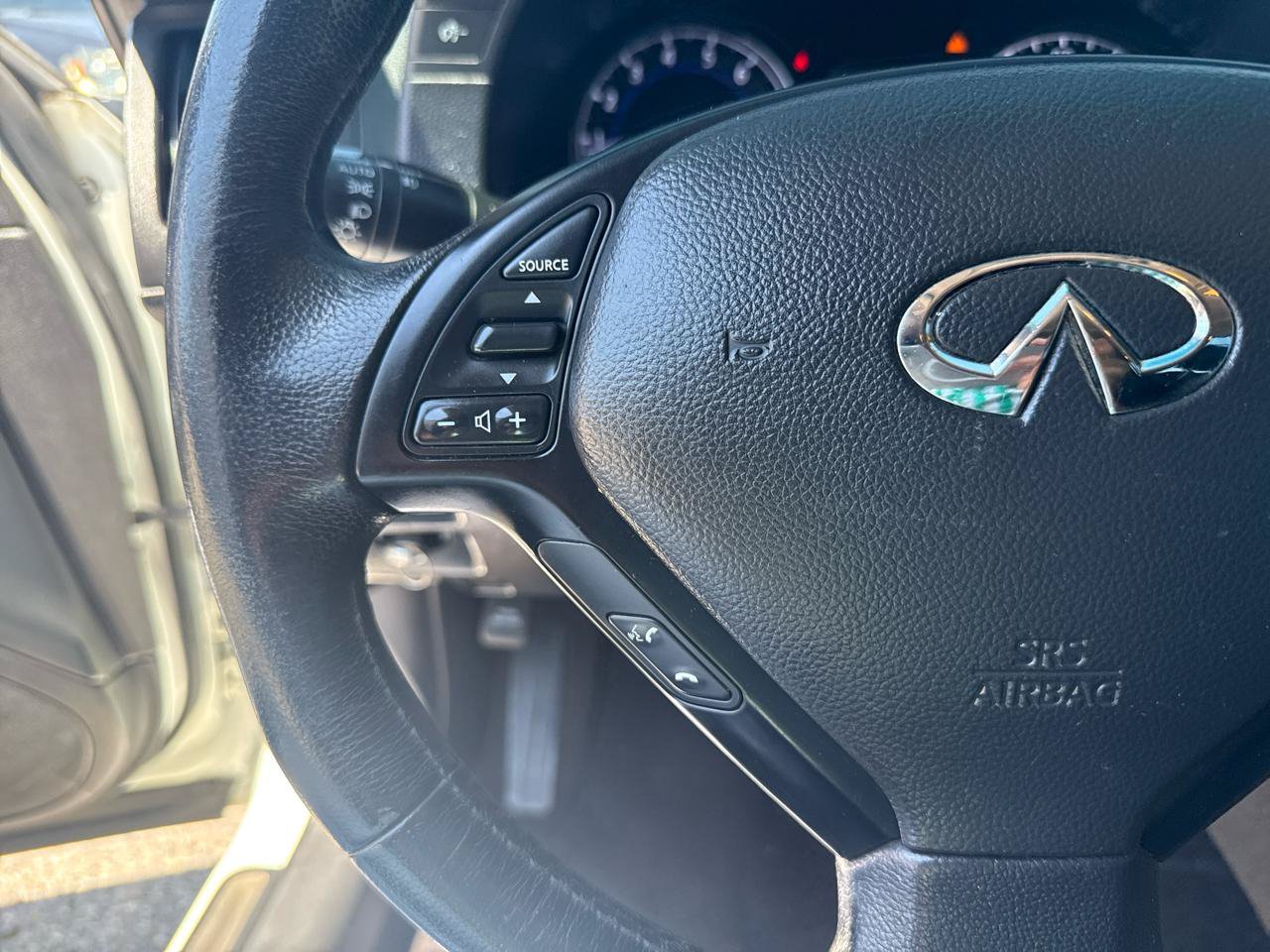 Used 2013 INFINITI G37 x Sedan w/ Premium Pkg AWD/4WD image 14
