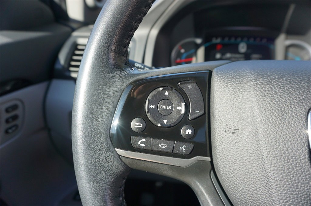 Used 2022 Honda Pilot Touring image 8