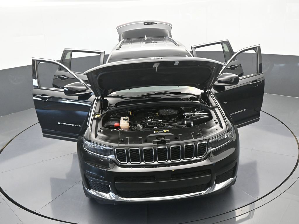 Used 2021 Jeep Grand Cherokee L Laredo w/ Luxury Tech Group I image 73