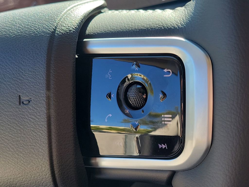 New 2026 Nissan Armada SV image 28