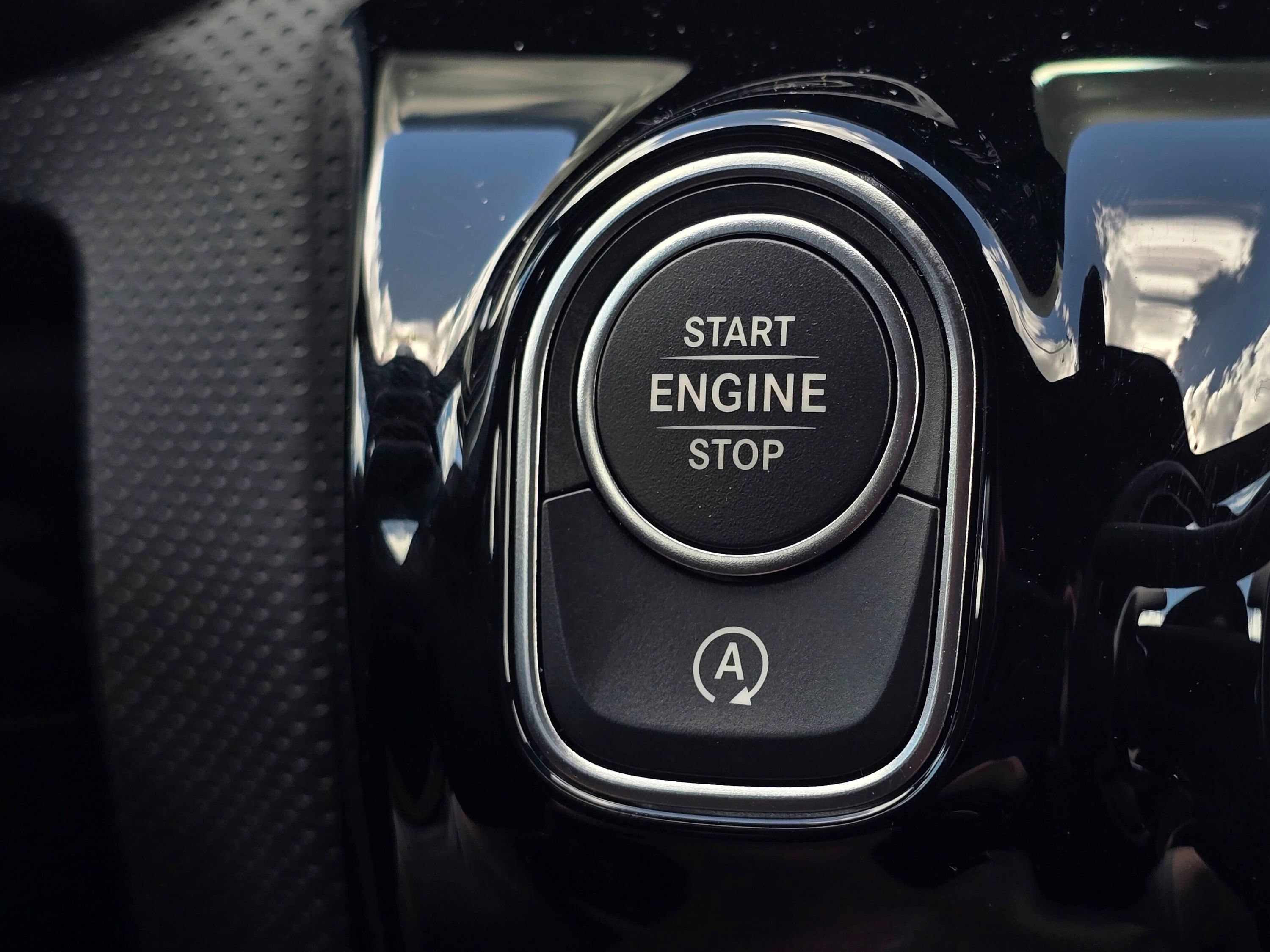 Used 2025 Mercedes-Benz CLA 35 AMG 4MATIC image 38