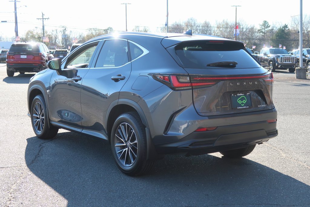 Used 2025 Lexus NX 250 FWD w/ Premium Package image 7