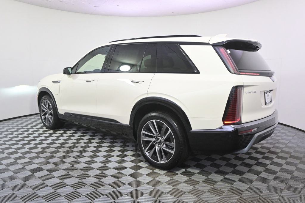 New 2027 Cadillac Vistiq Sport w/ LPO, Floor Liner Package AWD/4WD image 3
