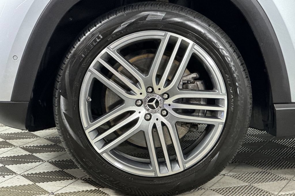 Certified 2024 Mercedes-Benz GLS 450 4MATIC image 35