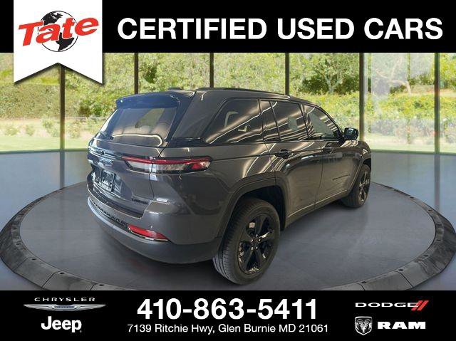 Certified 2025 Jeep Grand Cherokee Limited w/ Black Appearance Package AWD/4WD image 1