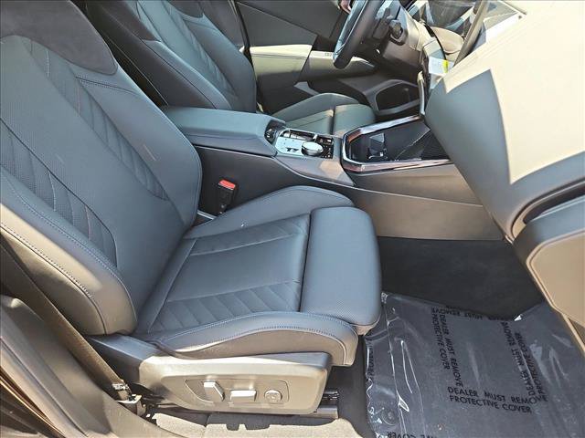 Certified 2025 BMW X3 xDrive30i w/ M Sport Package AWD/4WD image 27