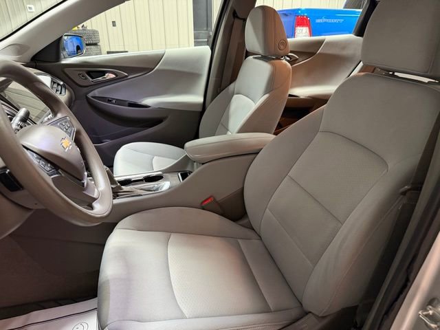Used 2020 Chevrolet Malibu LT FWD image 14