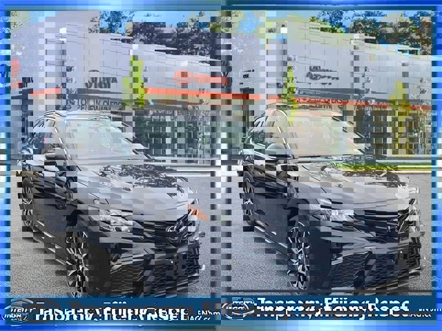 Used 2024 Toyota Camry SE