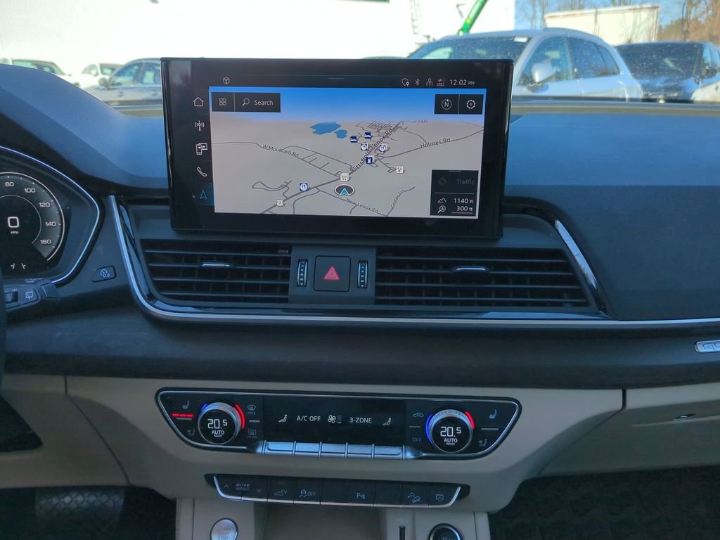 Used 2024 Audi Q5 e Premium Plus image 32