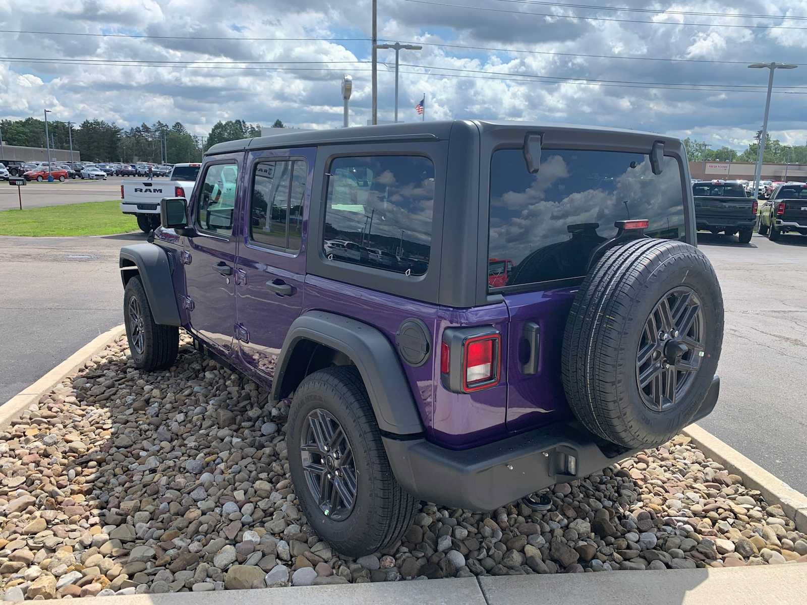 New 2026 Jeep Wrangler Unlimited Sport AWD/4WD image 7