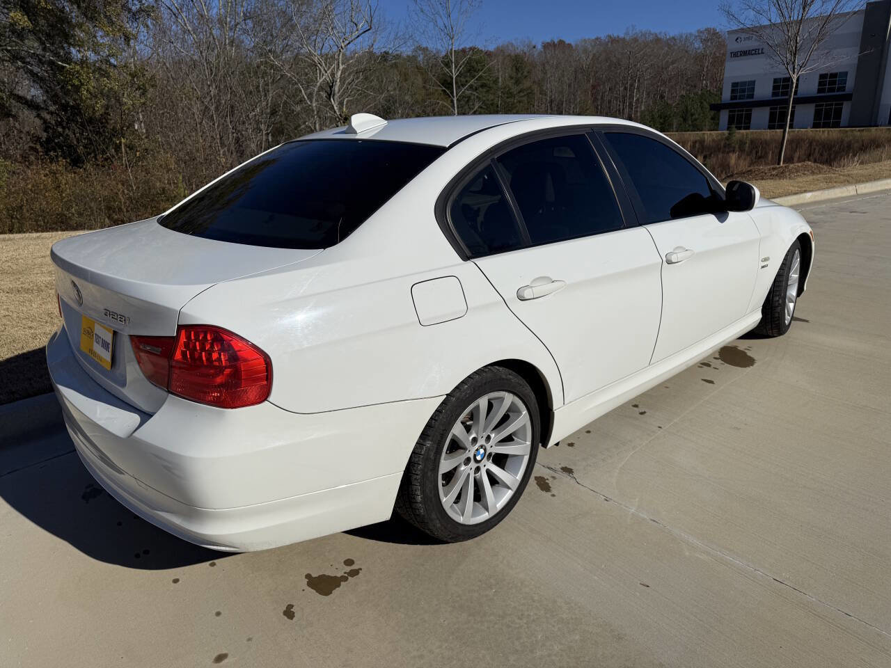 Used 2009 BMW 328i xDrive Sedan image 5
