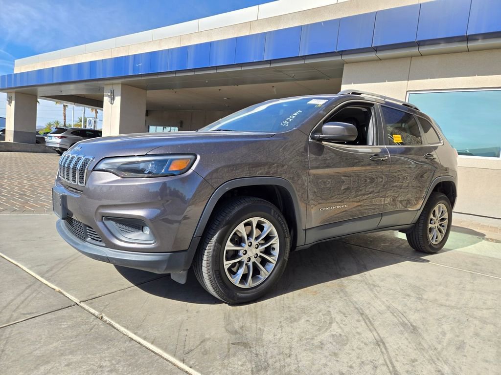Used 2019 Jeep Cherokee Latitude Plus w/ Comfort/Convenience Group image 2