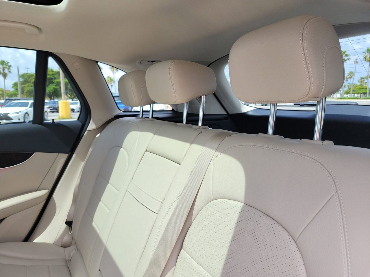 Certified 2022 Mercedes-Benz GLC 300 image 12