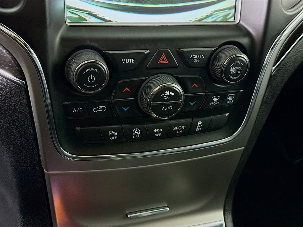 Used 2018 Jeep Grand Cherokee Limited AWD/4WD image 8