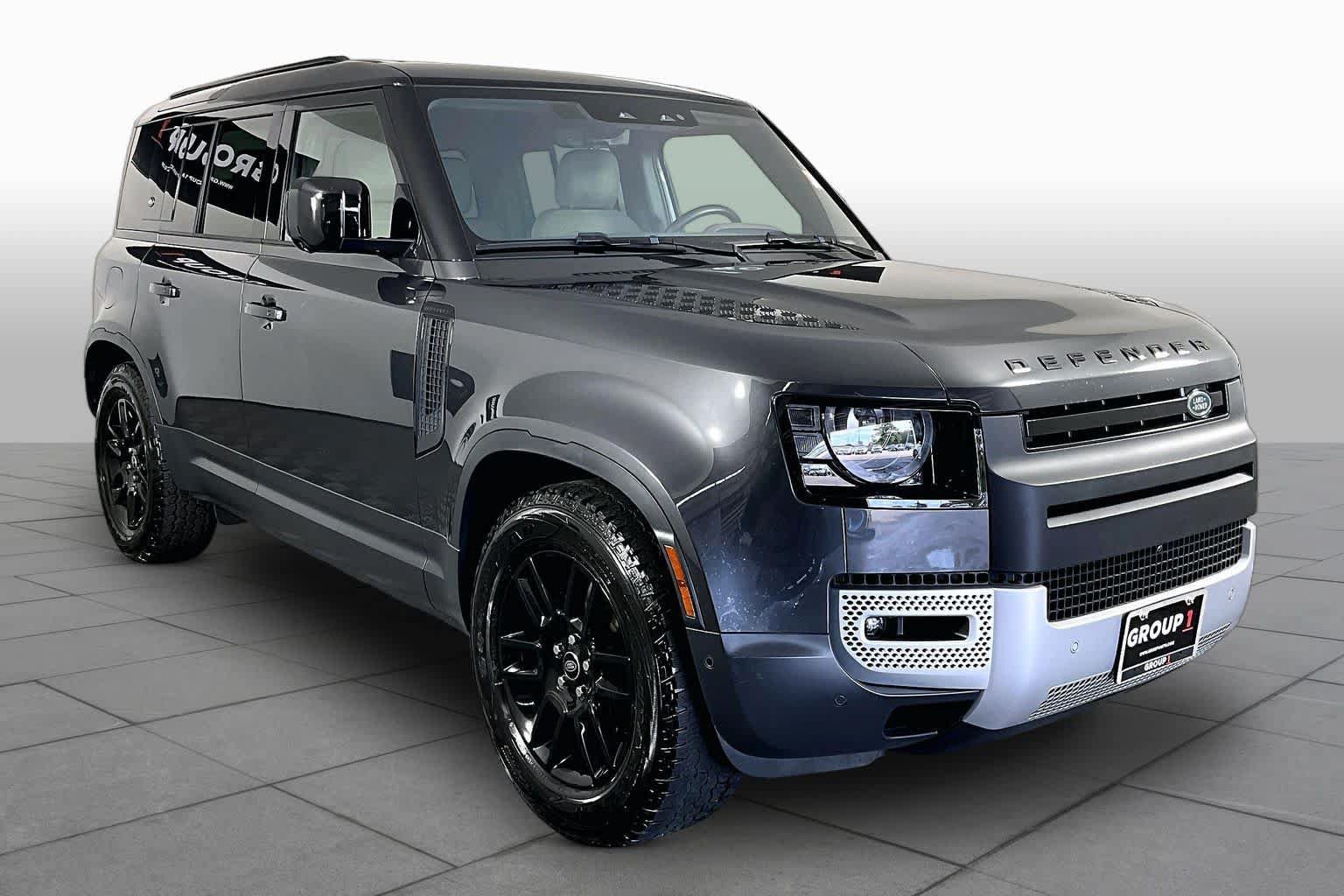 Used 2022 Land Rover Defender 110 S AWD/4WD image 3