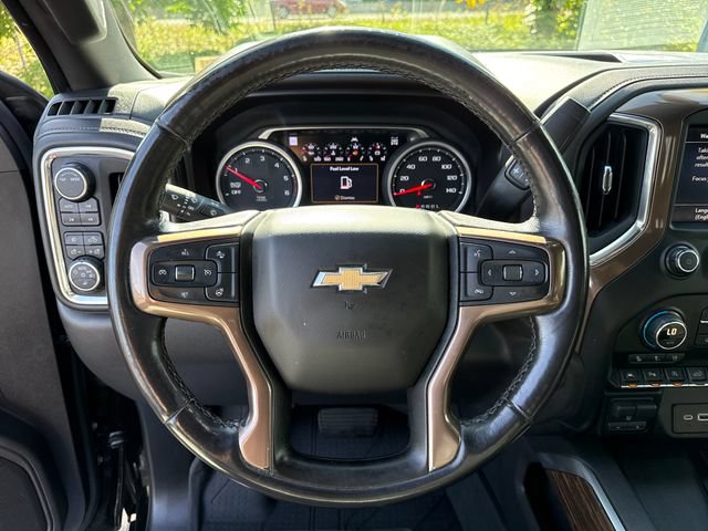 Used 2020 Chevrolet Silverado 1500 High Country w/ Technology Package AWD/4WD image 12