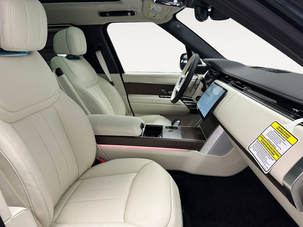 New 2026 Land Rover Range Rover SE image 15