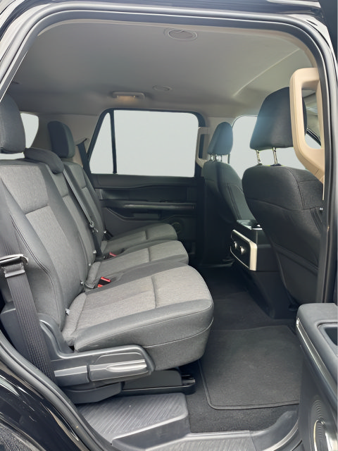 Used 2024 Ford Expedition XLT AWD/4WD image 27
