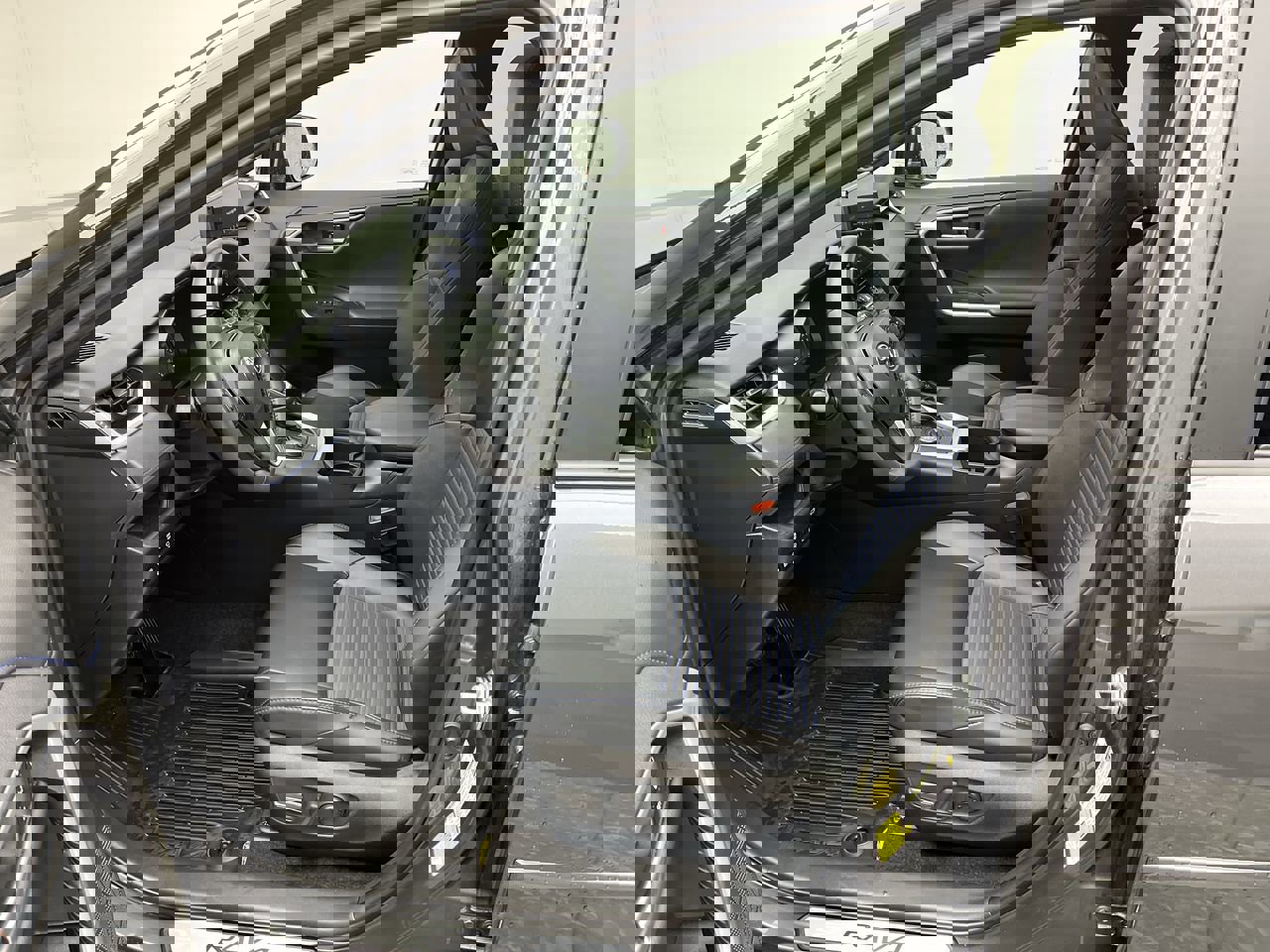 Used 2024 Toyota RAV4 XSE w/ Advanced Technology Package image 3