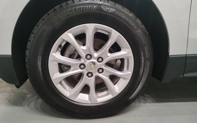 Used 2020 Chevrolet Equinox LT image 41