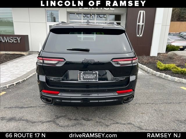 Used 2023 Jeep Grand Cherokee L Summit w/ High Altitude Package AWD/4WD image 8