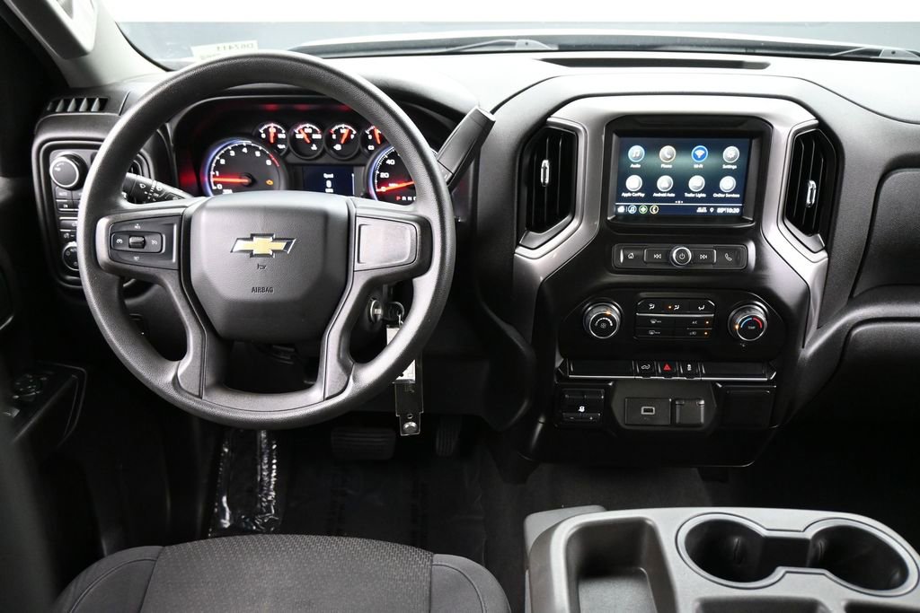 Used 2019 Chevrolet Silverado 1500 Custom w/ Custom Convenience Package AWD/4WD image 5
