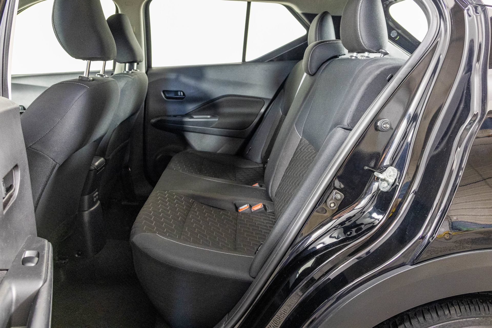 Used 2022 Nissan Kicks S FWD image 36