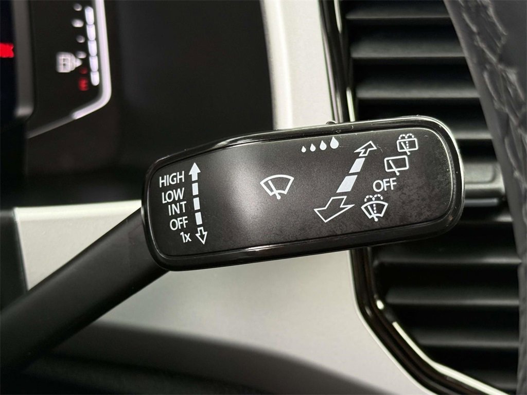 Used 2022 Volkswagen Atlas SEL Premium image 27