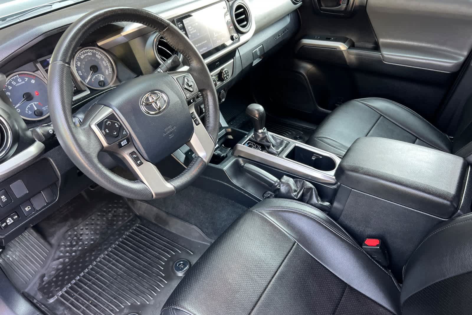 Used 2020 Toyota Tacoma SR5 w/ Blackout Package RWD image 11