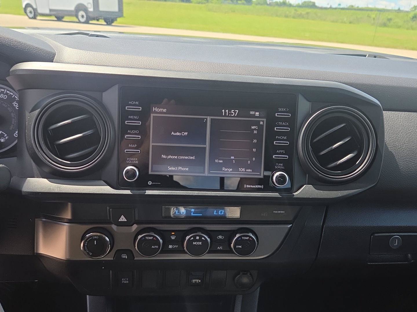 Used 2021 Toyota Tacoma SR AWD/4WD image 21