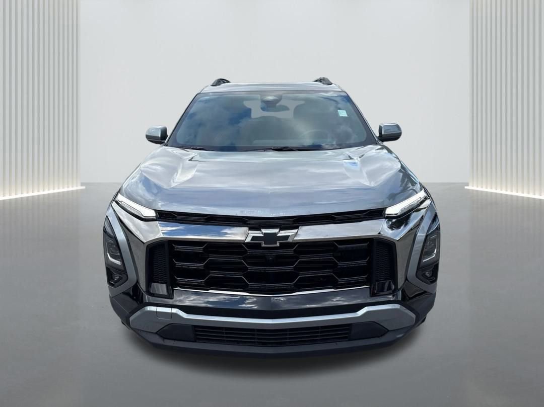 Used 2025 Chevrolet Equinox ACTIV w/ Safety and Technology Package image 2