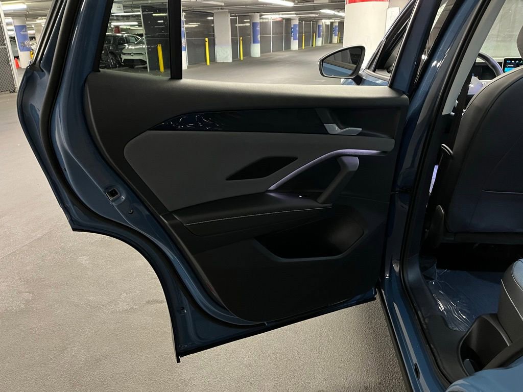 New 2026 Volkswagen Tiguan SE R-Line AWD/4WD image 24