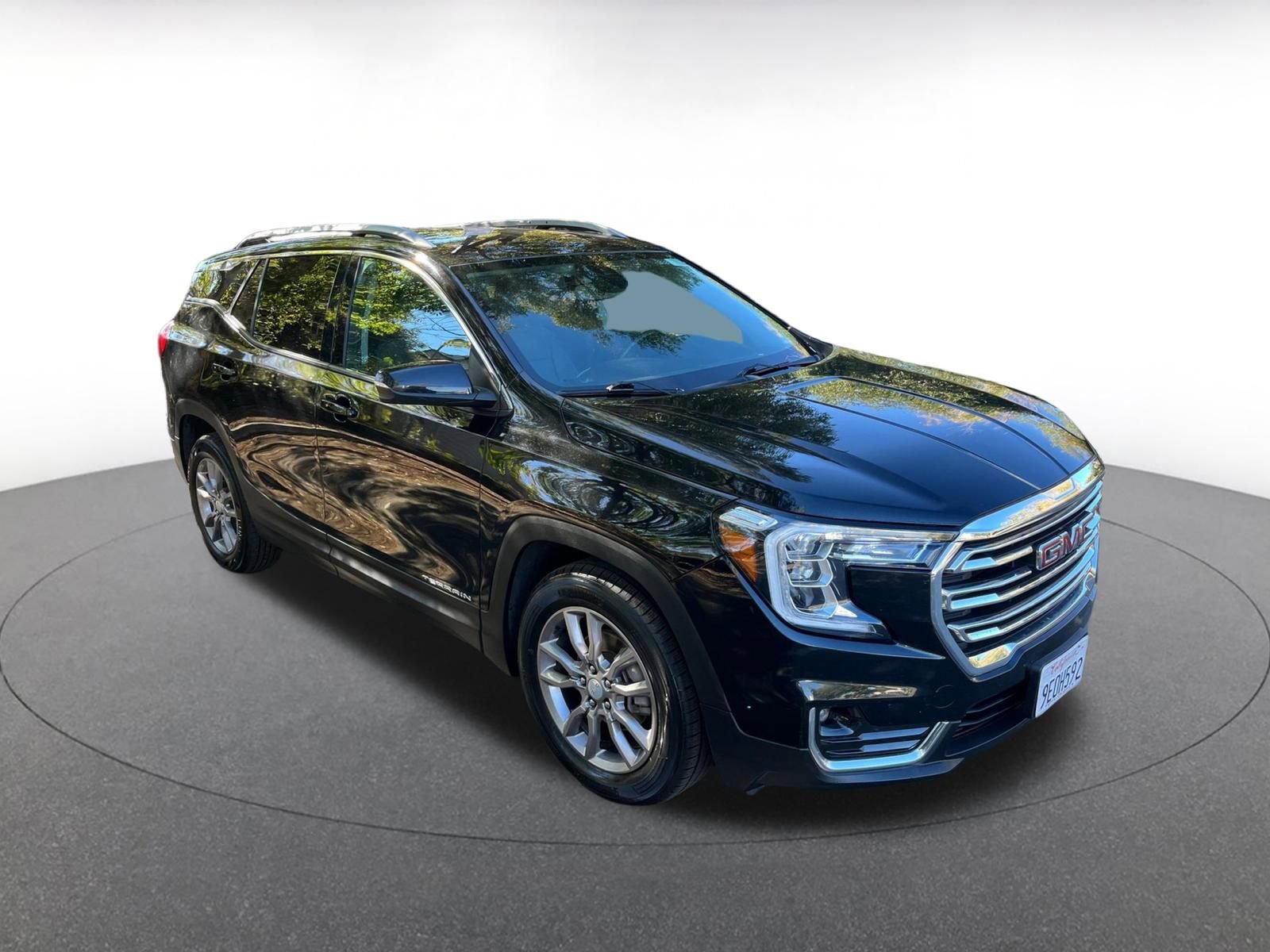 Used 2023 GMC Terrain SLT