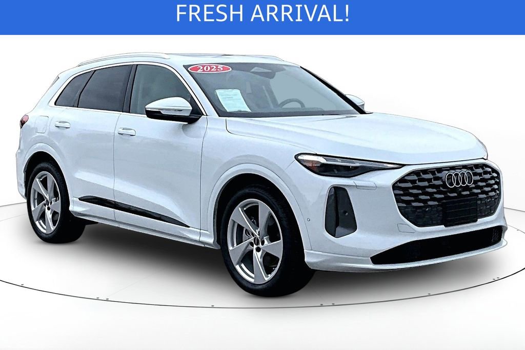 Certified 2025 Audi Q5 Prestige image 1