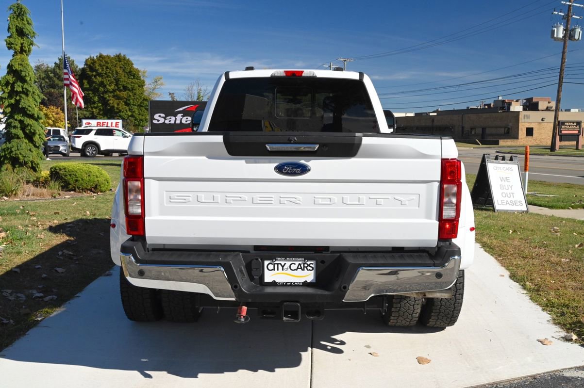 Used 2022 Ford F350 Lariat w/ Chrome Package image 6
