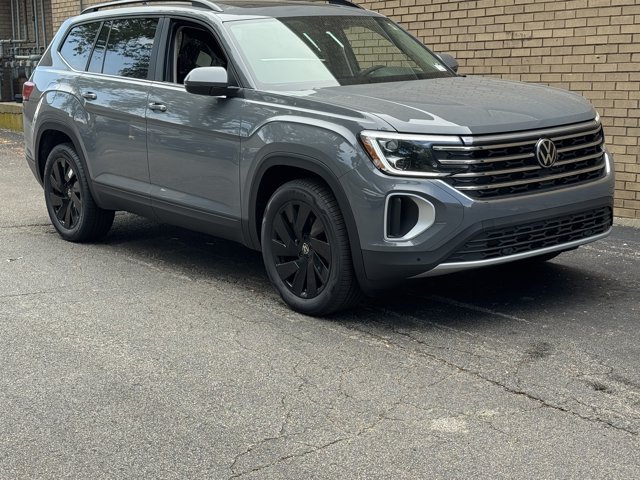 New 2026 Volkswagen Atlas SE