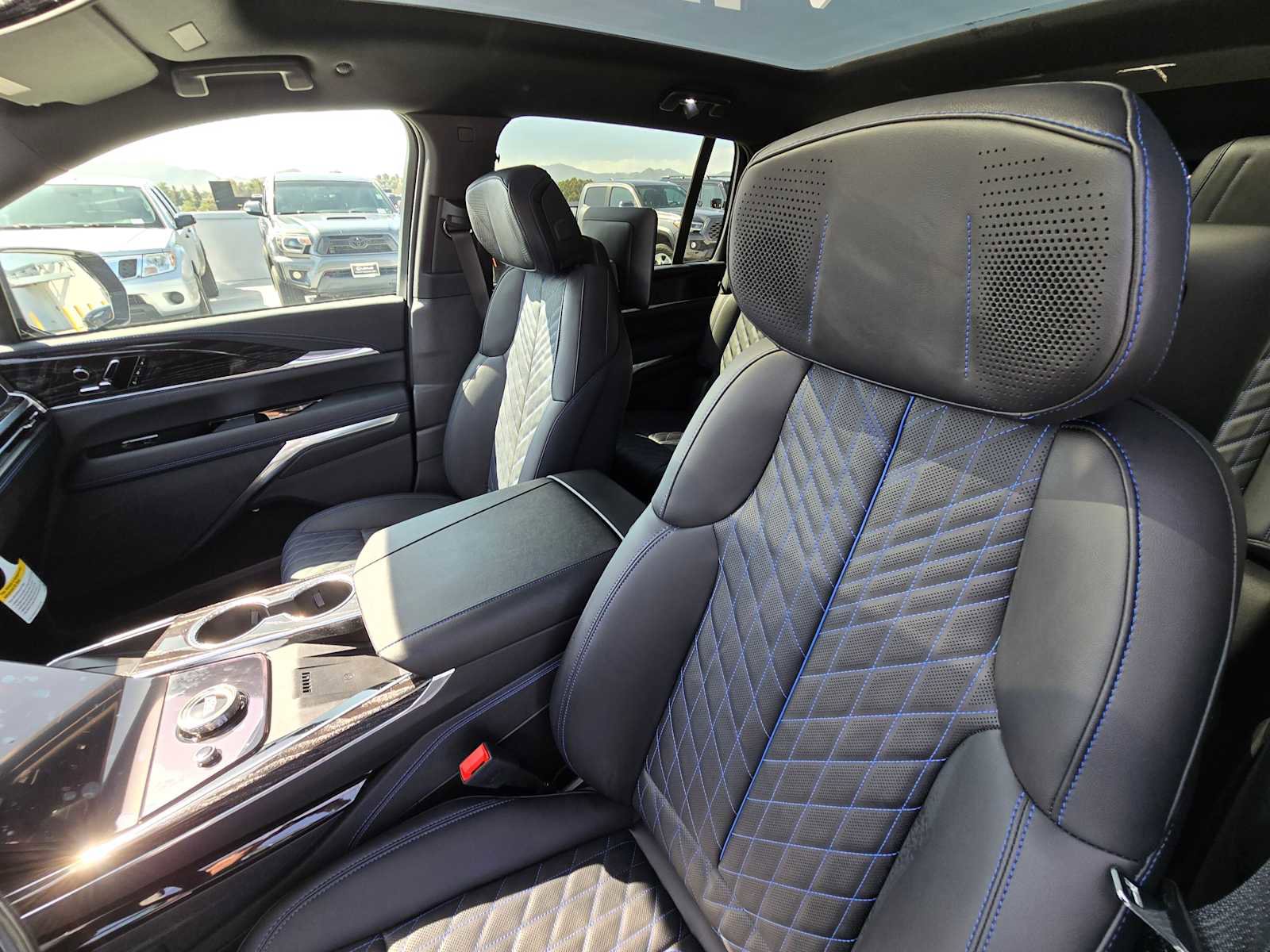 New 2026 Cadillac Escalade IQ Luxury 1 w/ LPO, Floor Liner Package image 24