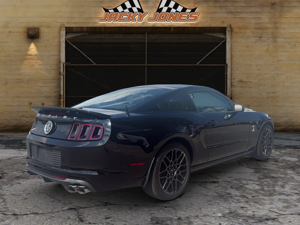 Used 2013 Ford Mustang Shelby GT500 RWD image 9