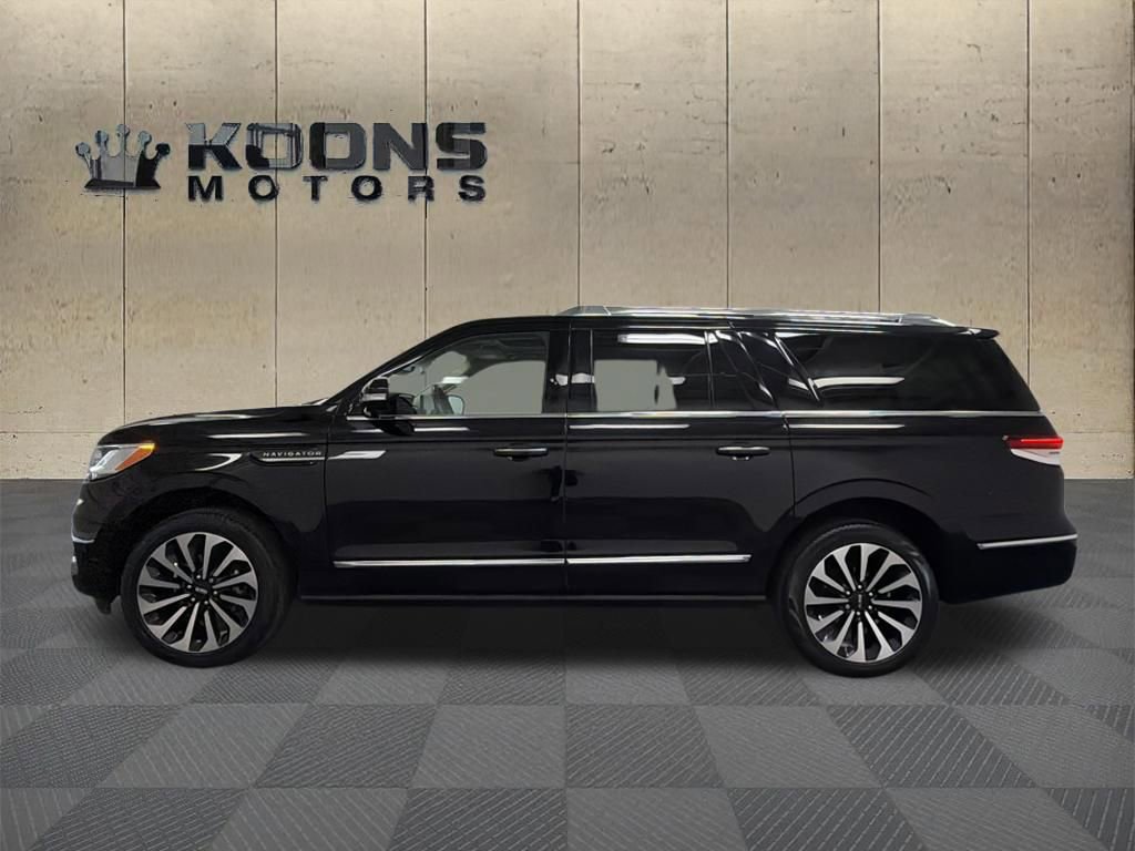 Certified 2022 Lincoln Navigator L Reserve AWD/4WD image 4