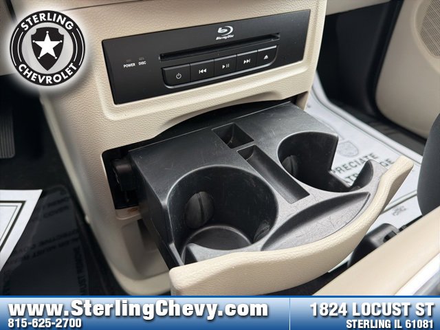 Used 2015 Chrysler Town & Country Touring-L w/ Driver Convenience Group image 22