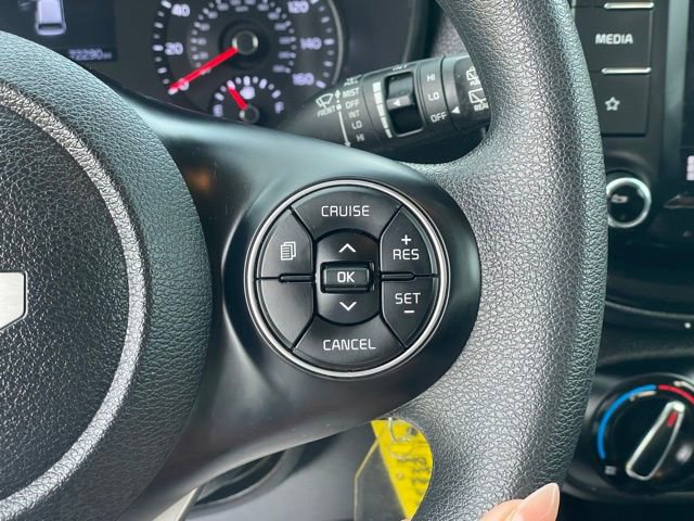 Used 2022 Kia Soul LX FWD image 16